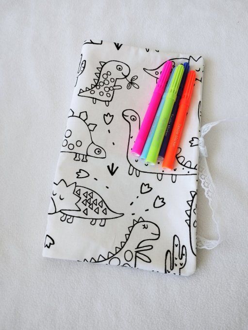 Livre de coloriage lavable dinos